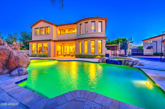 2468 E Amber Court, Gilbert, AZ 85296