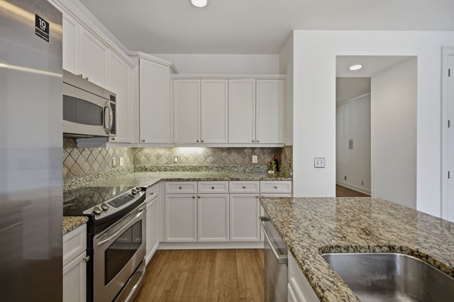2418 Clare Park Dr, Franklin, TN 37069