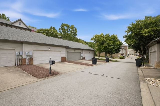 2418 Clare Park Dr, Franklin, TN 37069