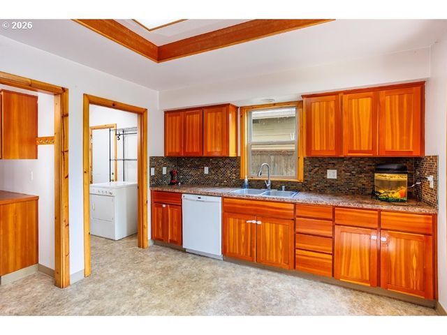 901 N Main Ave, Ridgefield, WA 98642