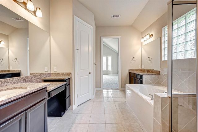 5006 Ava Meadows Ln Lane, Sugar Land, TX 77479