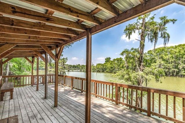 201 Ferguson Drive, Cleveland, TX 77327