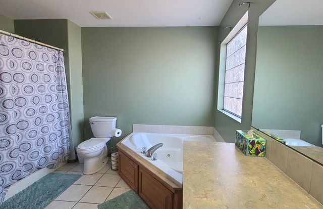 105 Primrose Ct, Rose Hill, KS 67133