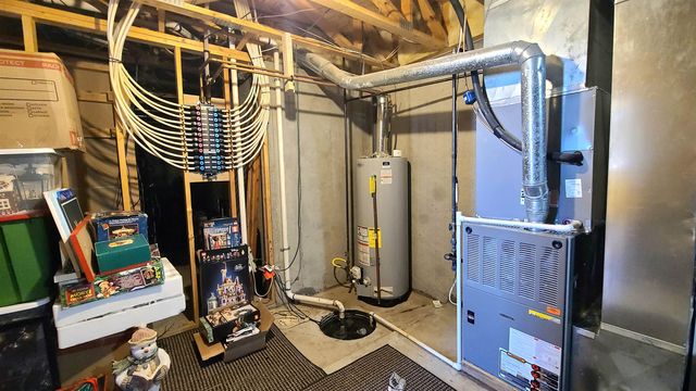 105 Primrose Ct, Rose Hill, KS 67133