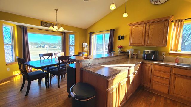 105 Primrose Ct, Rose Hill, KS 67133