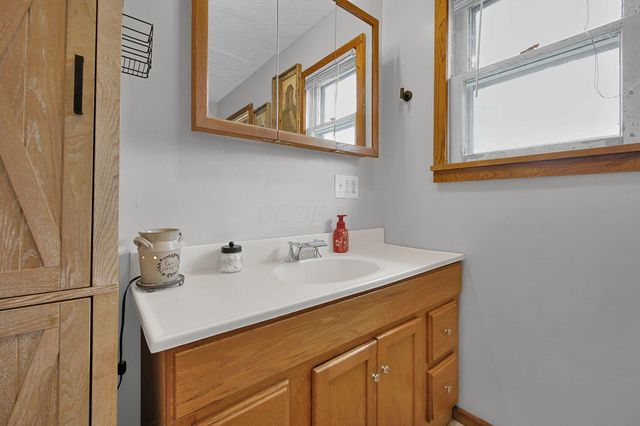 29089 Enterprise Iles Road, Logan, OH 43138