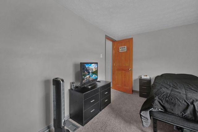 29089 Enterprise Iles Road, Logan, OH 43138