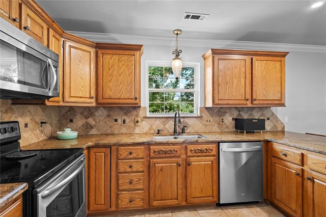 2289 Oaklawn Avenue, Fayetteville, AR 72701