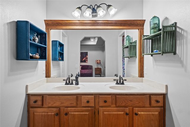 2289 Oaklawn Avenue, Fayetteville, AR 72701