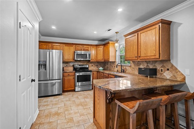 2289 Oaklawn Avenue, Fayetteville, AR 72701