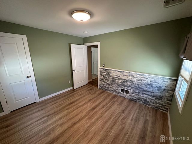 92 Woodland Drive, Aberdeen, NJ 07735