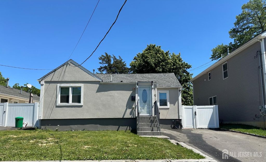 92 Woodland Drive, Aberdeen, NJ 07735