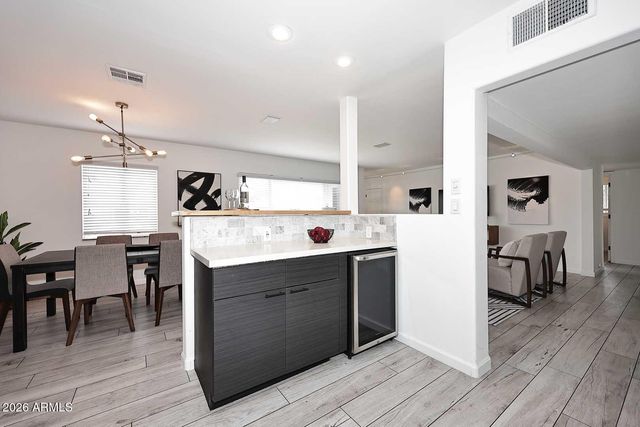 6829 E ALMERIA Road, Scottsdale, AZ 85257