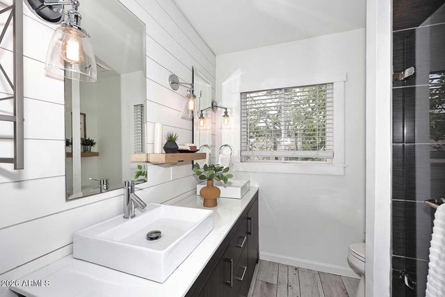 6829 E ALMERIA Road, Scottsdale, AZ 85257