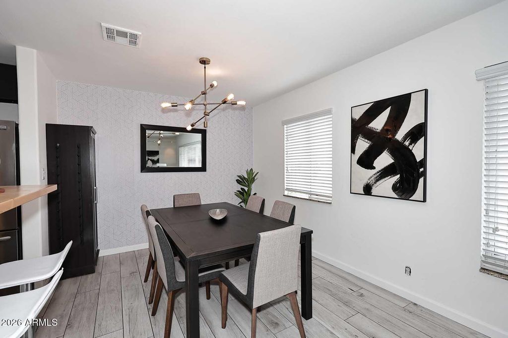 Image 10 of property listing at 6829 E ALMERIA Road, Scottsdale, AZ 85257