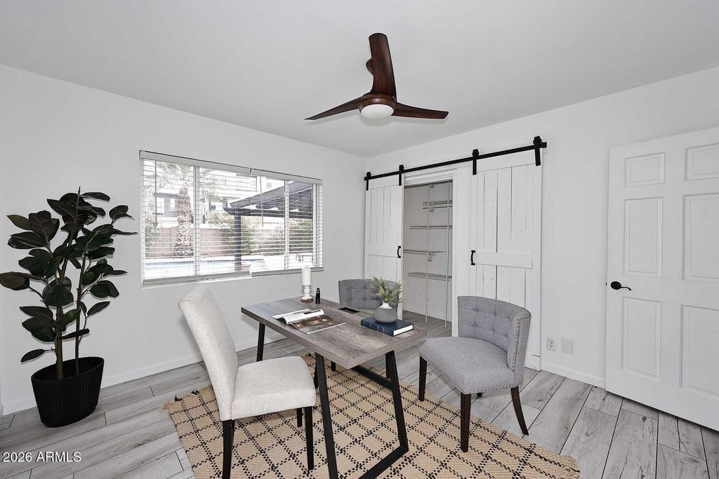 Image 26 of property listing at 6829 E ALMERIA Road, Scottsdale, AZ 85257