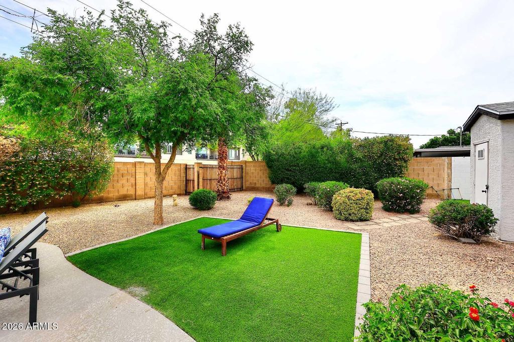 Image 38 of property listing at 6829 E ALMERIA Road, Scottsdale, AZ 85257