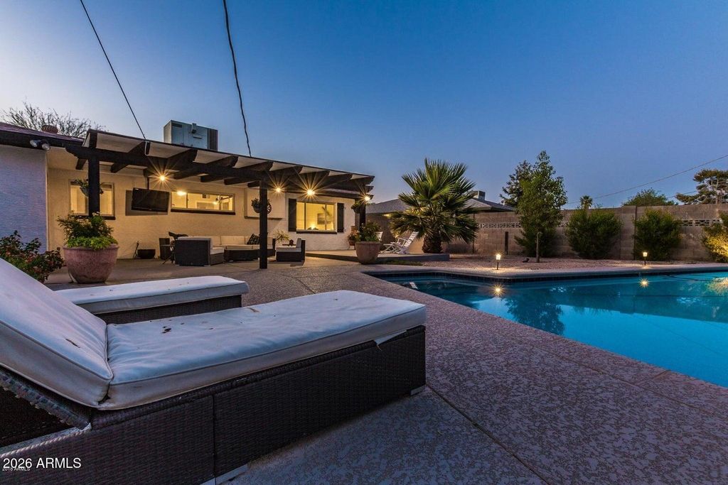 Image 42 of property listing at 6829 E ALMERIA Road, Scottsdale, AZ 85257