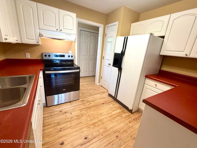 1523 Albacore Drive, Gautier, MS 39553