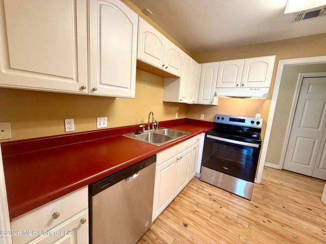 1523 Albacore Drive, Gautier, MS 39553