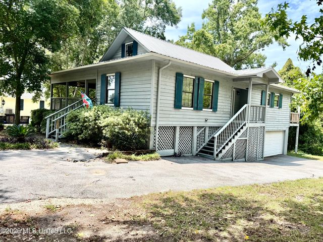 1523 Albacore Drive, Gautier, MS 39553