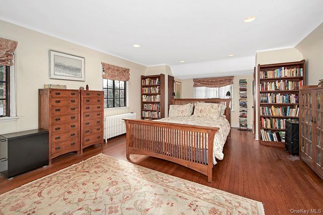 216 Hartsdale Avenue, White Plains, NY 10606