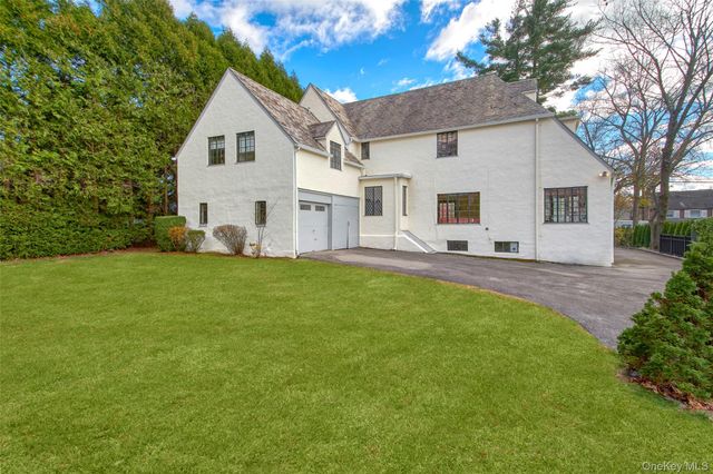 216 Hartsdale Avenue, White Plains, NY 10606