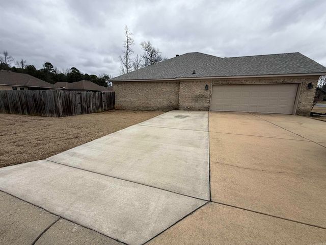 2900 Perth Cove, Benton, AR 72015