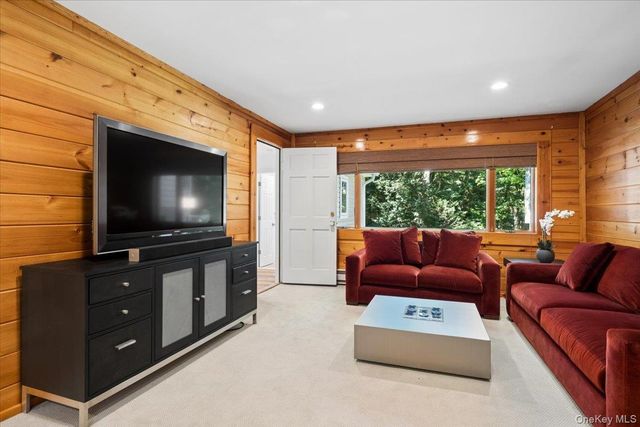 268 Broadfield Road, New Rochelle, NY 10804
