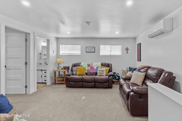 8702 E Scout Trail RD, Athol, ID 83801