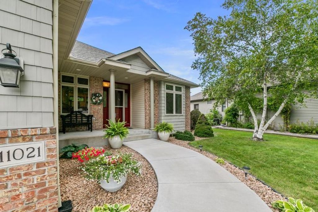 11021 Timberline Drive N, Champlin, MN 55316 — photo 2