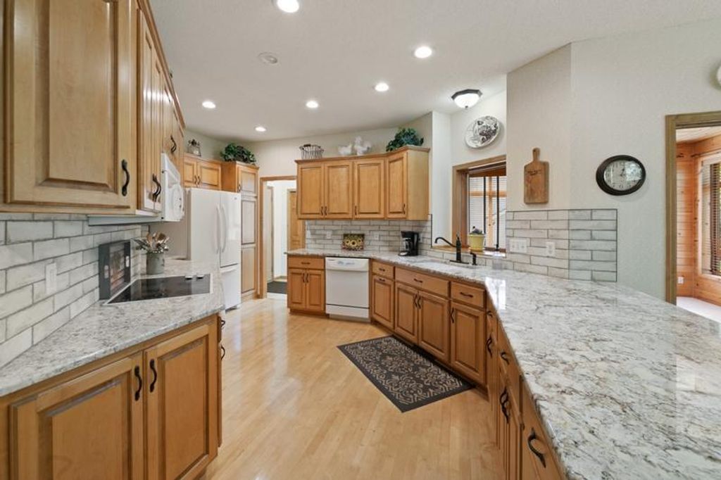 11021 Timberline Drive N, Champlin, MN 55316 — photo 5