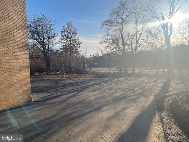 4600 EDGMONT AVE #1, Brookhaven, PA 19015