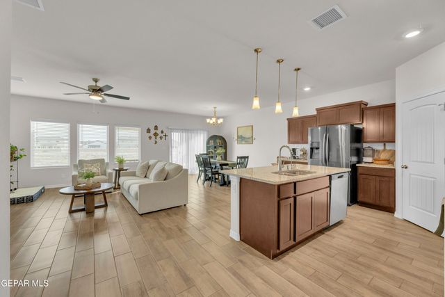 7624 ENCHANTED RIDGE Drive, El Paso, TX 79911