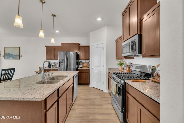 7624 ENCHANTED RIDGE Drive, El Paso, TX 79911