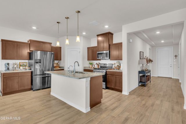 7624 ENCHANTED RIDGE Drive, El Paso, TX 79911