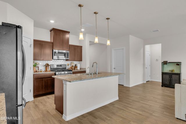 7624 ENCHANTED RIDGE Drive, El Paso, TX 79911