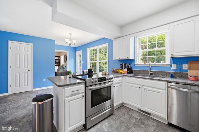 11876 POLAND CT, Remington, VA 22734