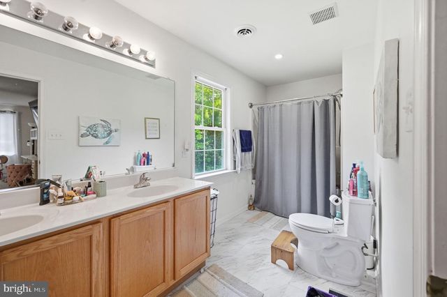 11876 POLAND CT, Remington, VA 22734