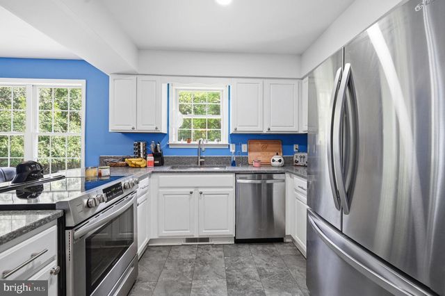 11876 POLAND CT, Remington, VA 22734