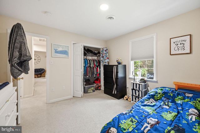 11876 POLAND CT, Remington, VA 22734