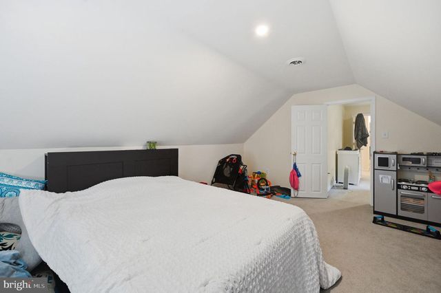 11876 POLAND CT, Remington, VA 22734