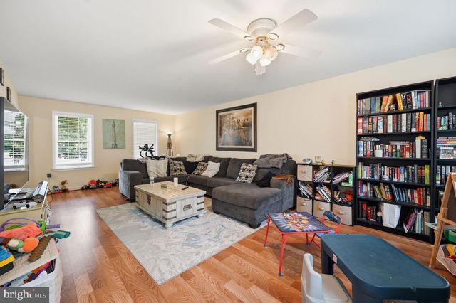 11876 POLAND CT, Remington, VA 22734