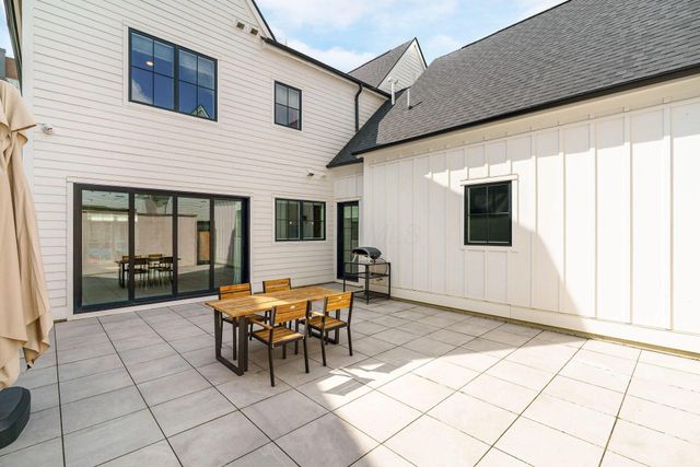 2880 Kobuk Drive, Columbus, OH 43228