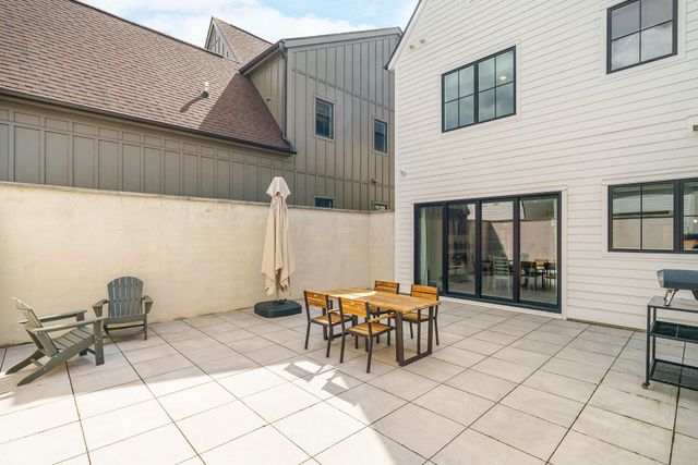 2880 Kobuk Drive, Columbus, OH 43228