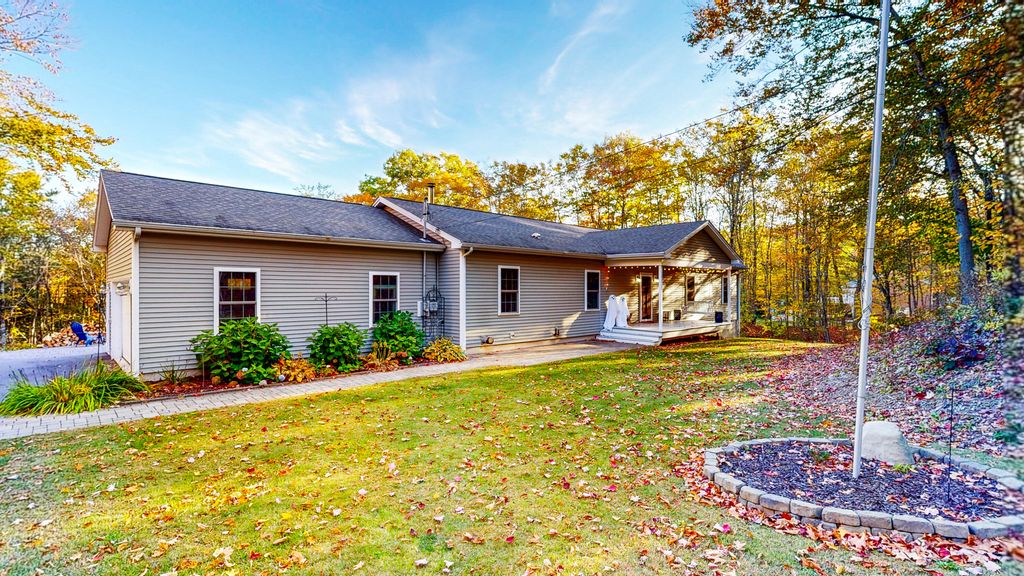 677 Old Greene Road, Lewiston, ME 04240 — exterior