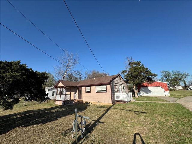 1802 N Douglas Boulevard, Oklahoma City, OK 73141