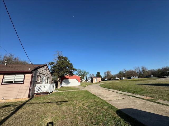 1802 N Douglas Boulevard, Oklahoma City, OK 73141