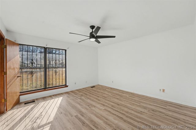 134 Spunky Creek Drive, Catoosa, OK 74015