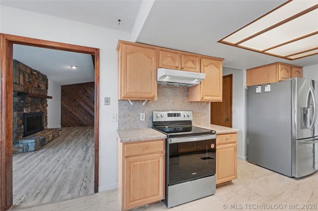 134 Spunky Creek Drive, Catoosa, OK 74015